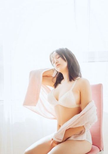 翘臀男被打屁股调教视频_超清免费全集观看